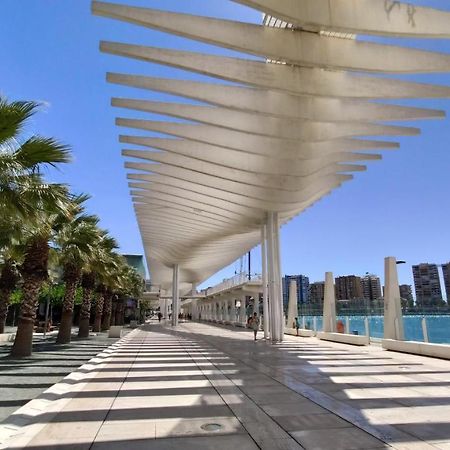 Apartamentos Seneca Junto Al Centro Malaga Bagian luar foto