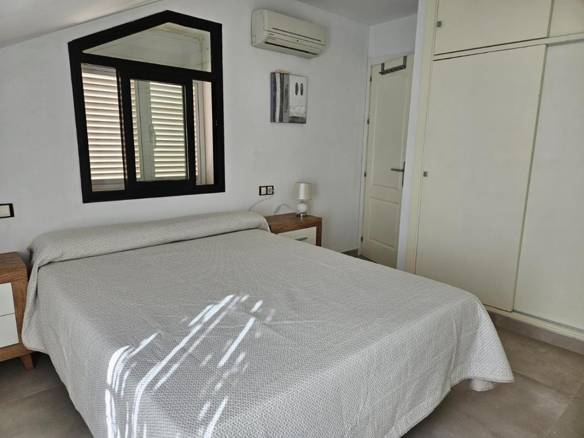 Apartamentos Seneca Junto Al Centro Malaga Bagian luar foto