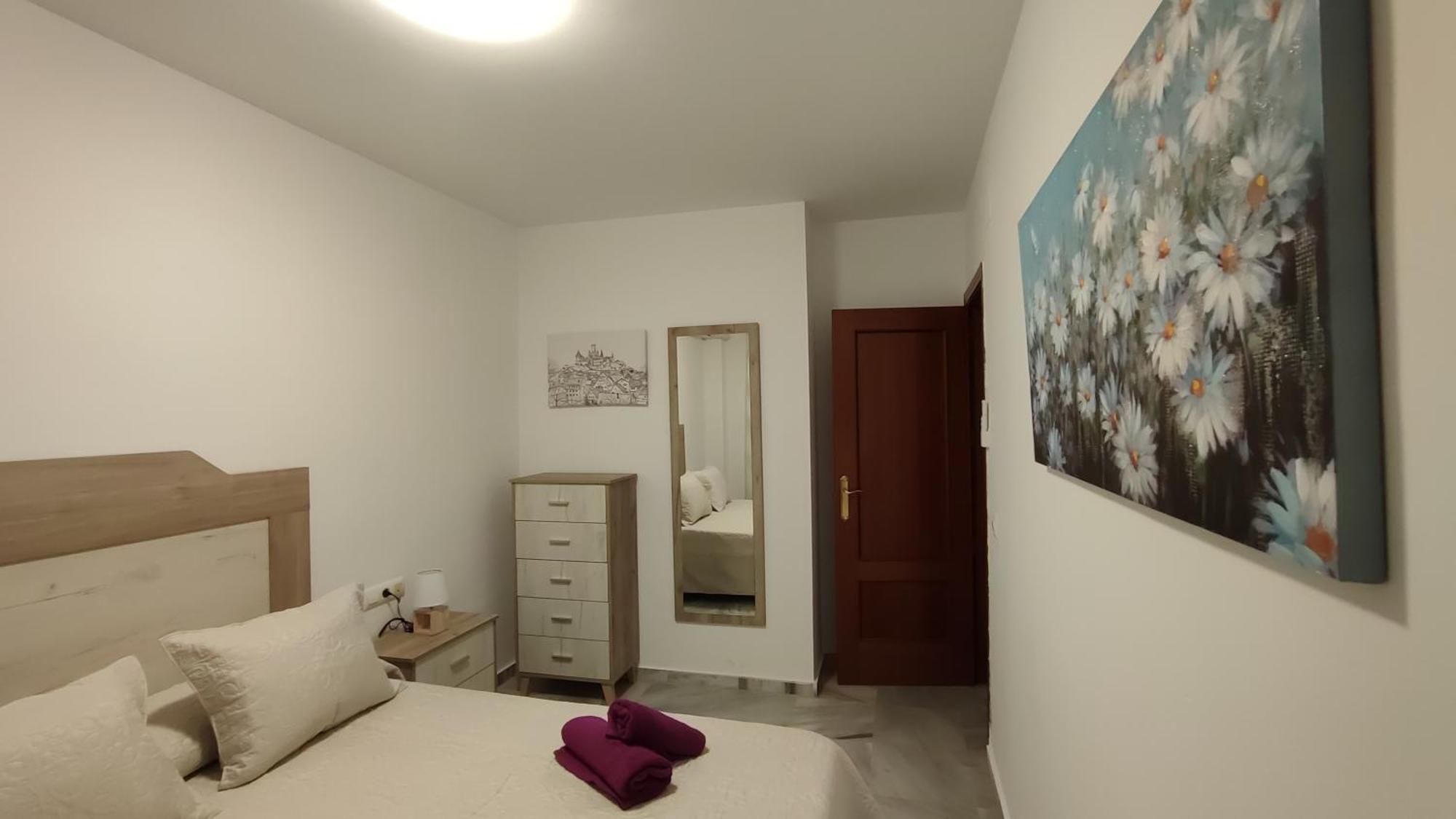 Apartamentos Seneca Junto Al Centro Malaga Bagian luar foto