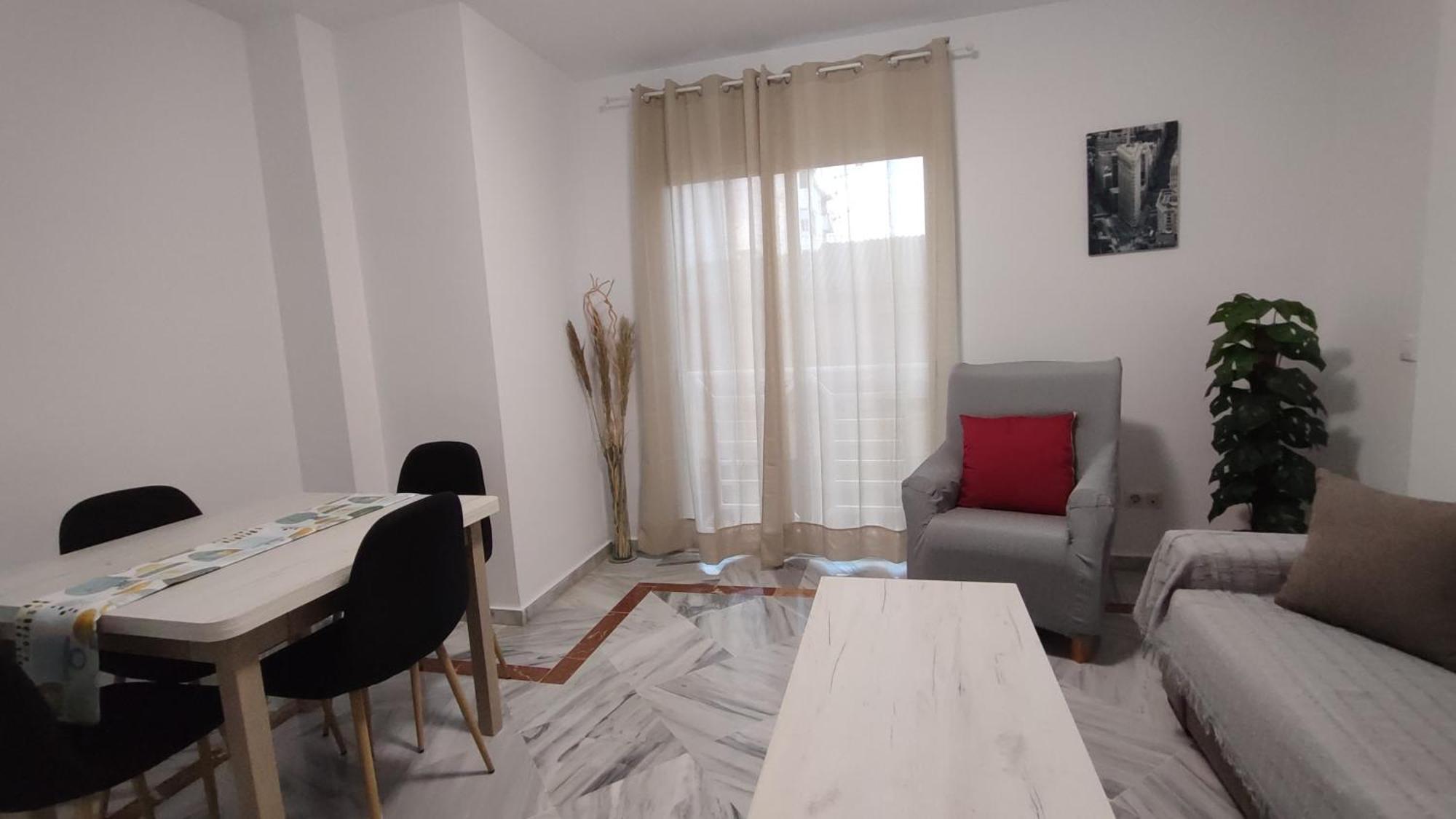Apartamentos Seneca Junto Al Centro Malaga Bagian luar foto
