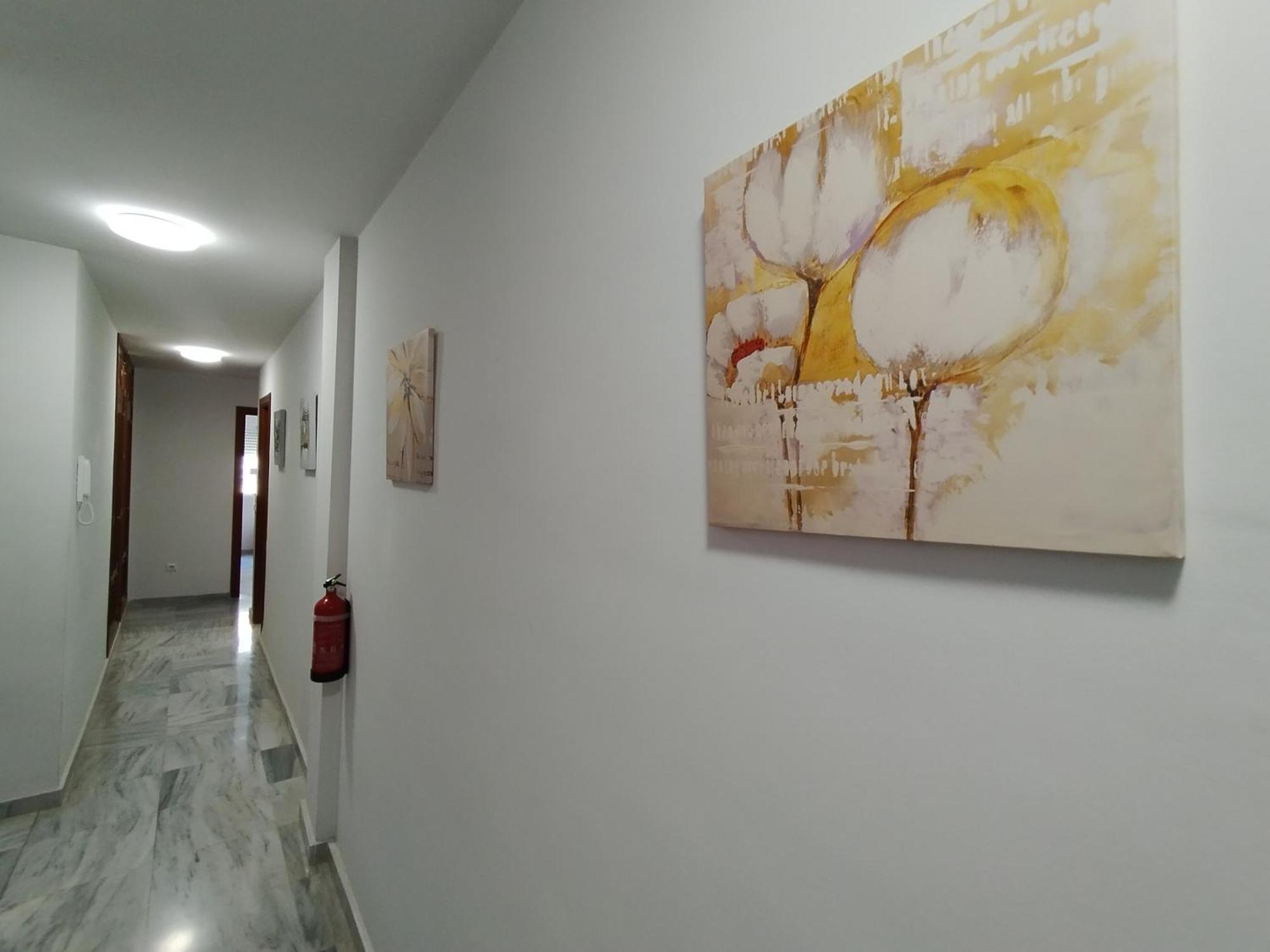 Apartamentos Seneca Junto Al Centro Malaga Bagian luar foto